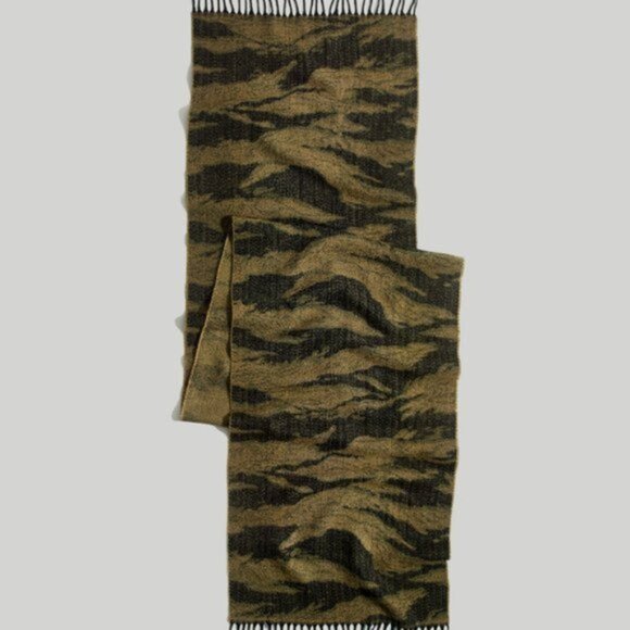 NWT Madewell Camouflage Camo Scarf Fringed Green Tan Black - Picture 2 of 8